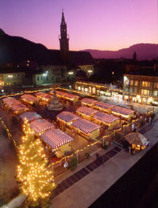 mercatino bolzano.jpg